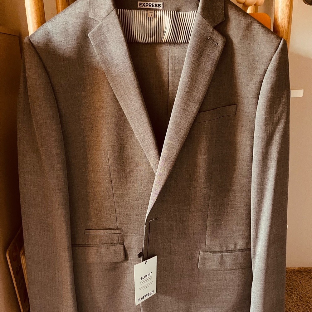 EXPRESS 3 piece suit! Size L, 34/30, 44R